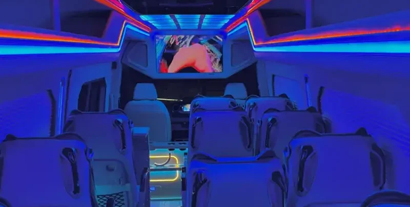 CR minibus 16 passengers